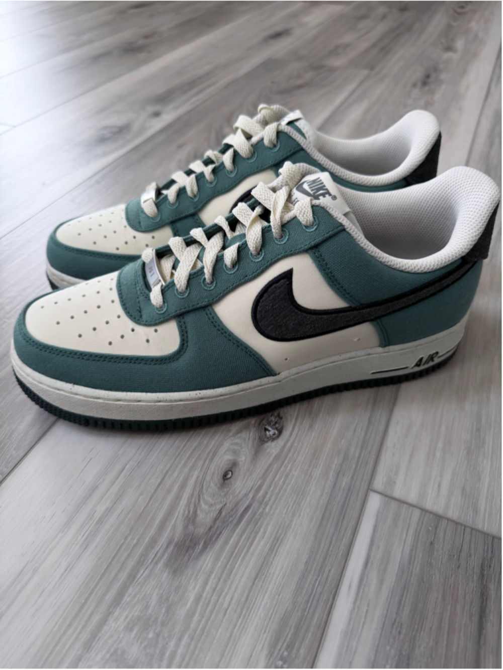 Nike Air Force 1 07 LV8 Bicoastal Coconut Milk Canvas Sneakers FQ8713-100 Men 8.